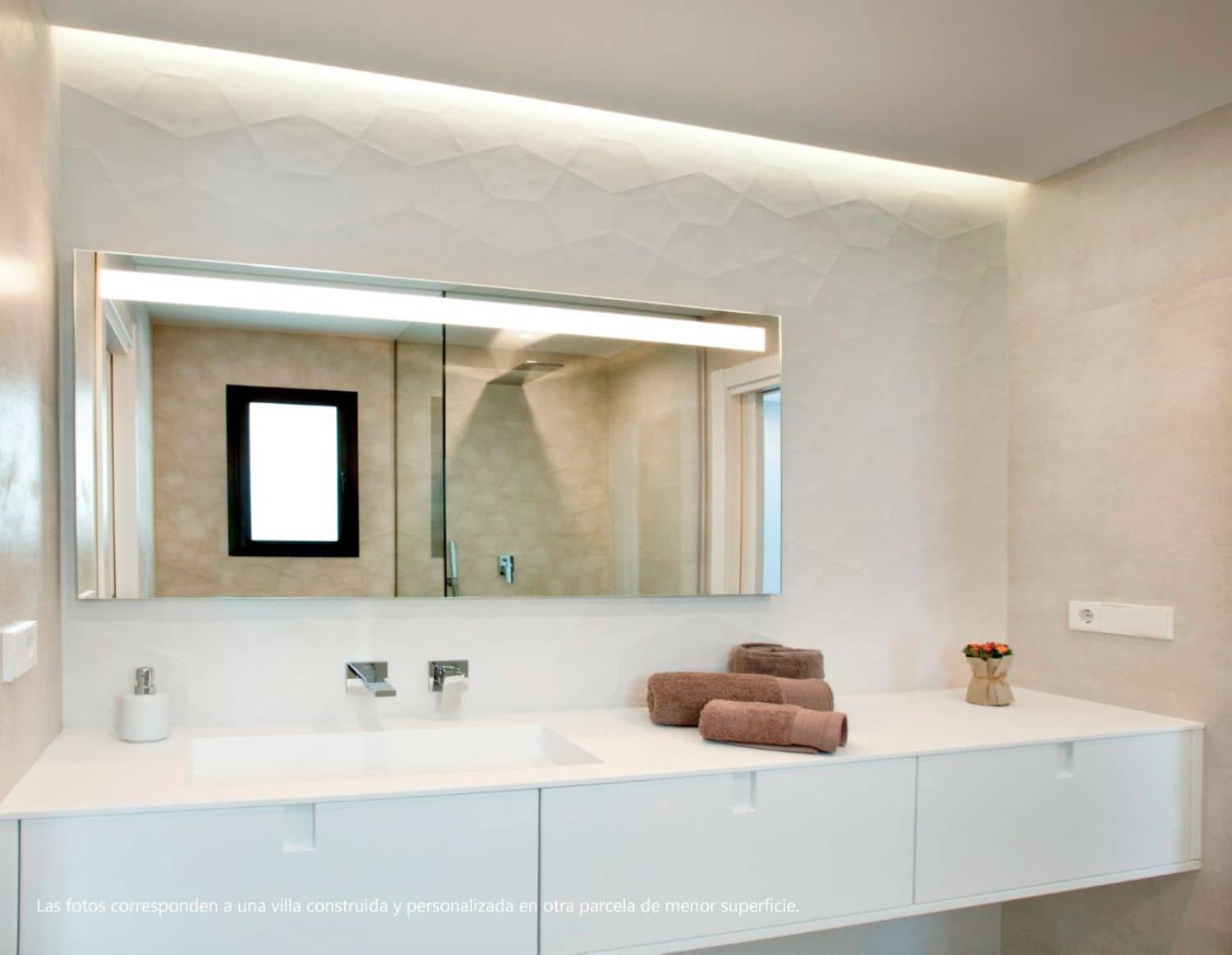 Chalet de 3 habitaciones en Cumbre del Sol en venta con garaje - 1.300.000 € (Ref: 9226625)