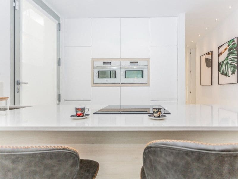 3 makuuhuone Huvila myytävänä paikassa Torrevieja mukana uima-altaan - 700 000 € (Ref: 9226635)