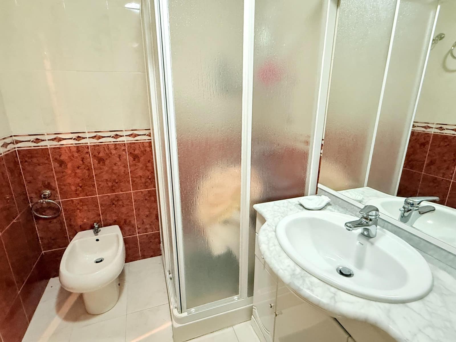 4 sovrum Lägenhet till salu i Alicante stad med garage - 437 000 € (Ref: 9257318)