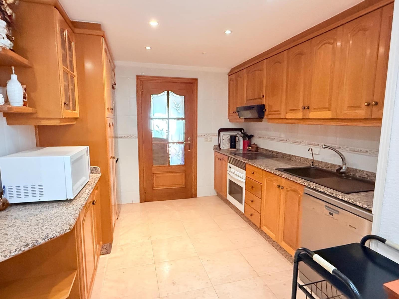 4 sovrum Lägenhet till salu i Alicante stad med garage - 437 000 € (Ref: 9257318)