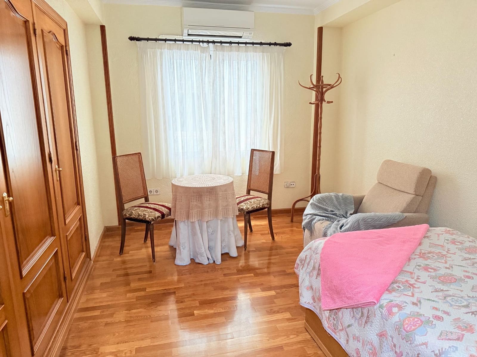 4 sovrum Lägenhet till salu i Alicante stad med garage - 437 000 € (Ref: 9257318)