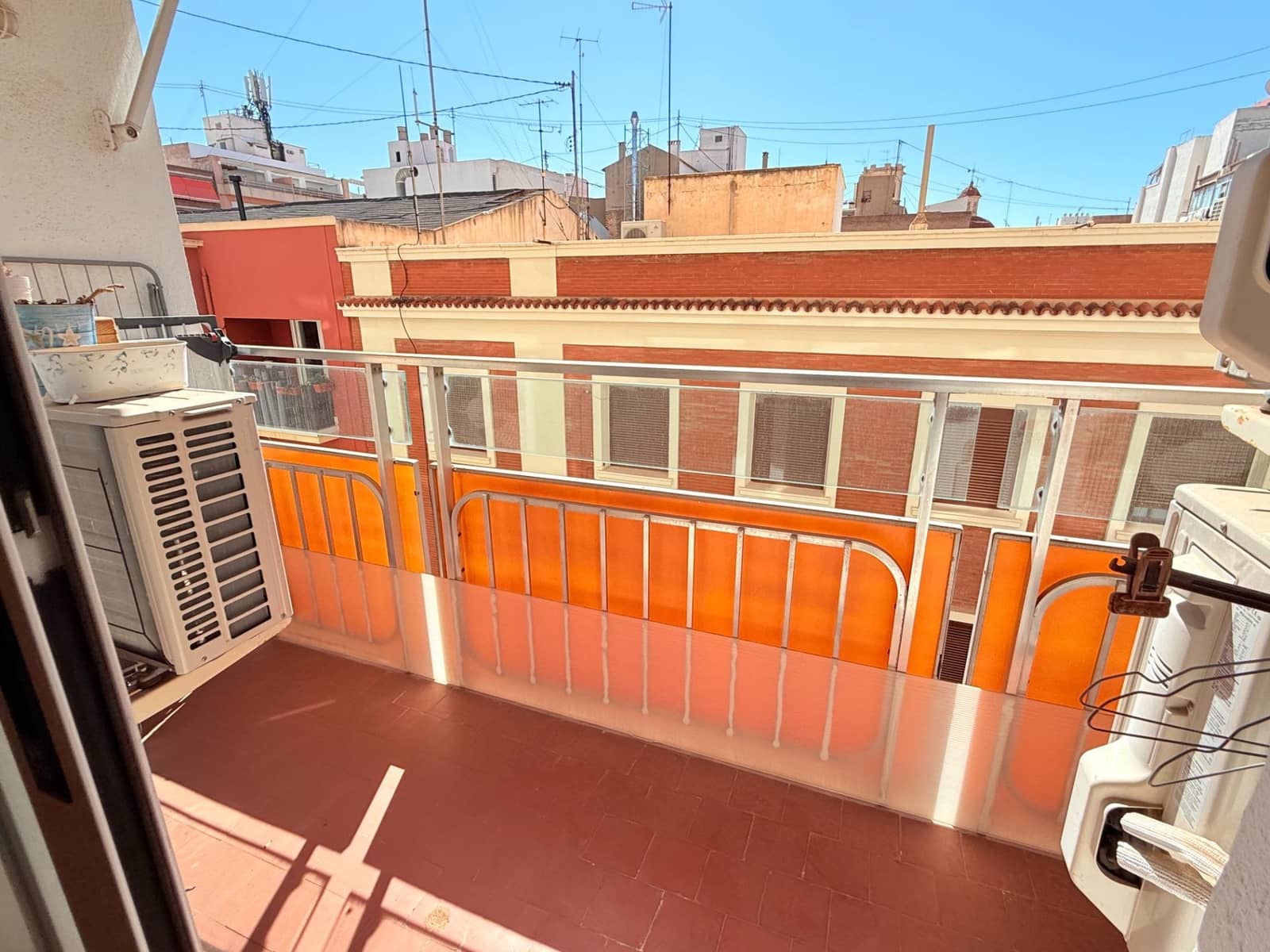 4 sovrum Lägenhet till salu i Alicante stad med garage - 437 000 € (Ref: 9257318)