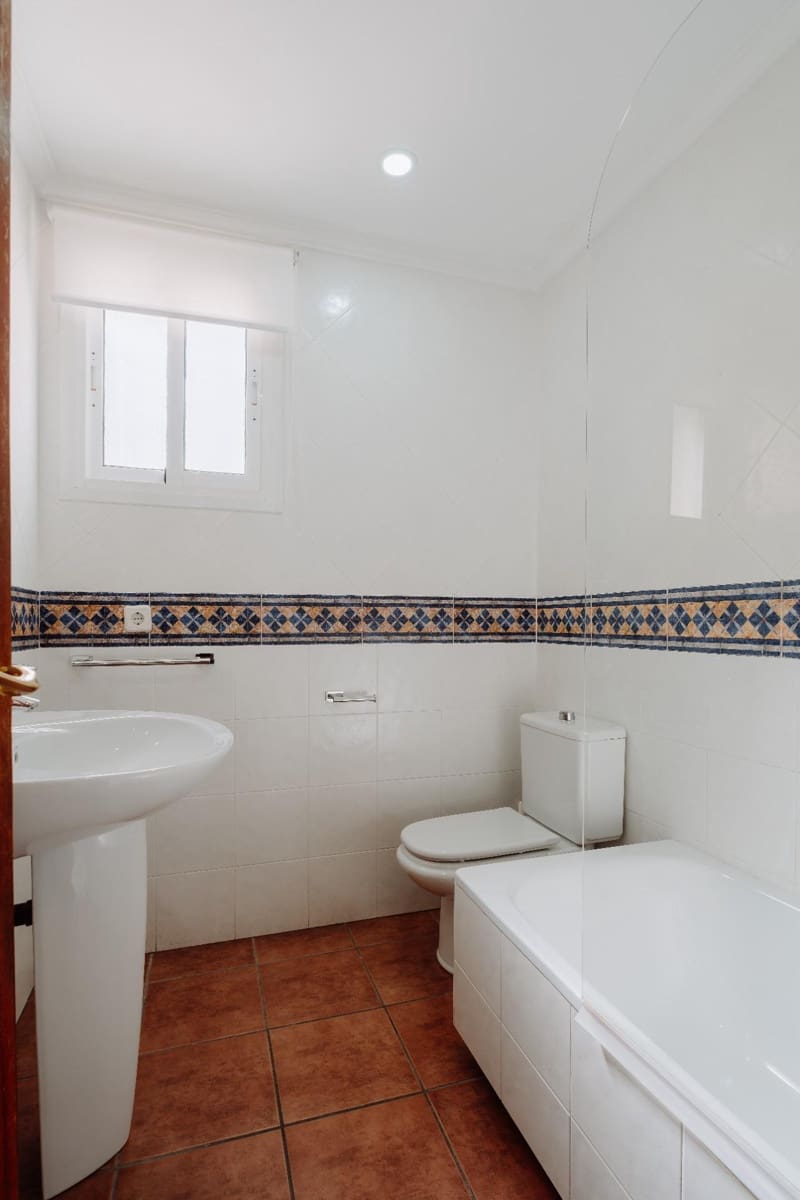 3 soveværelse Lejlighed til salg i Alicante by - € 398.000 (Ref: 9272629)