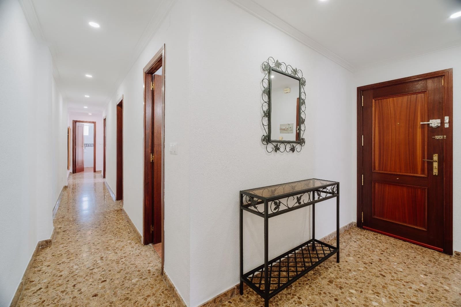 3 soveværelse Lejlighed til salg i Alicante by - € 398.000 (Ref: 9272629)