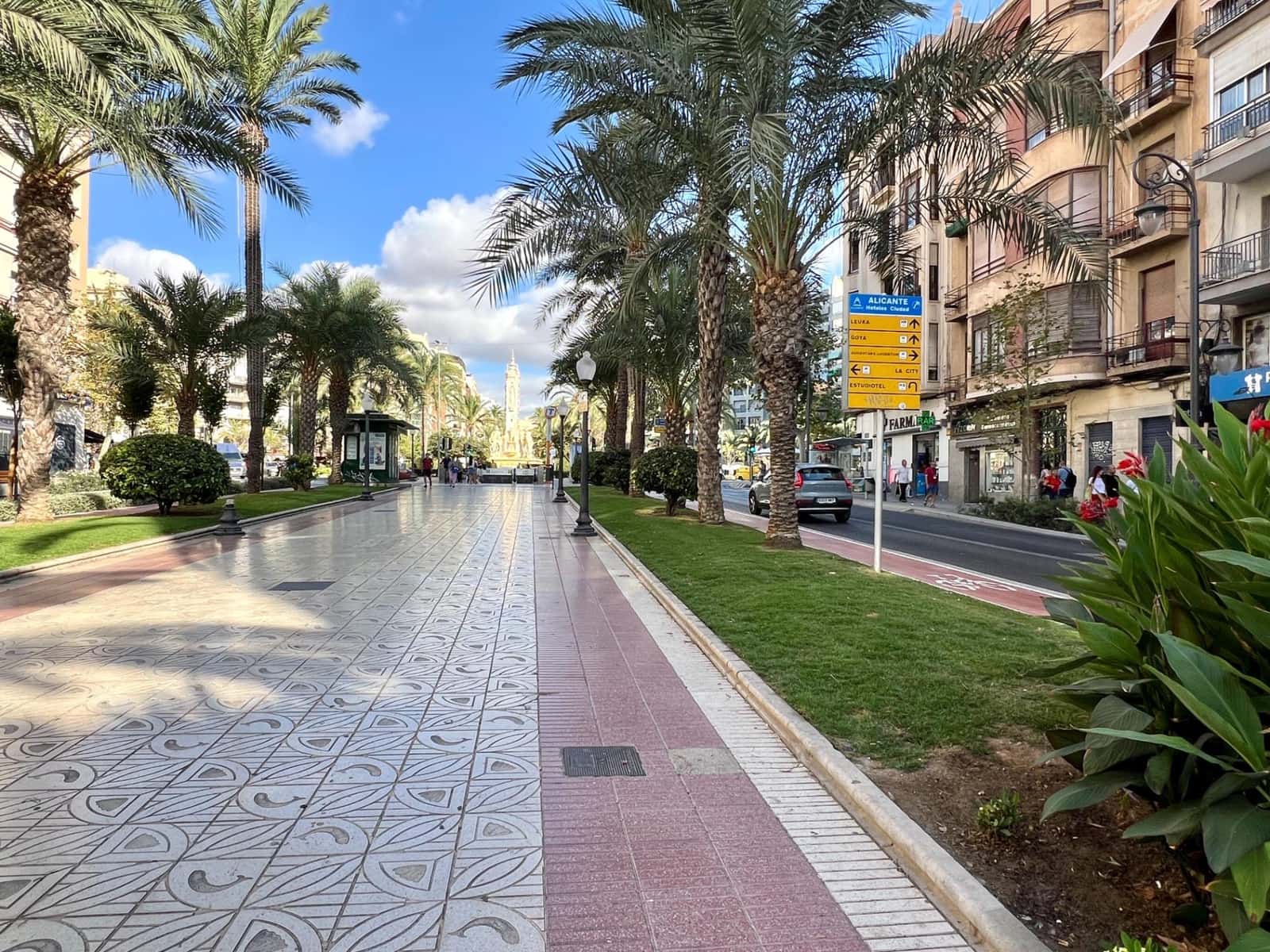 3 soveværelse Lejlighed til salg i Alicante by - € 398.000 (Ref: 9272629)