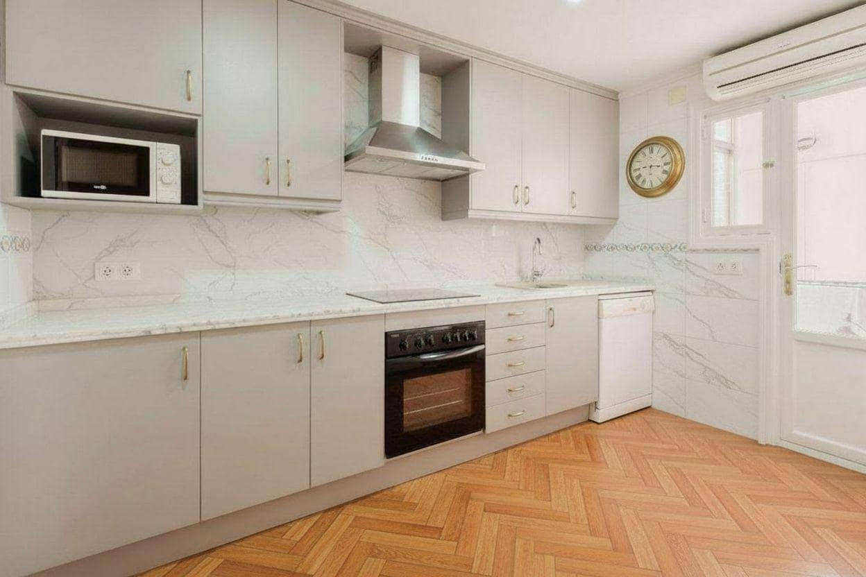 3 slaapkamer Flat te koop in Alicante stad - € 398.000 (Ref: 9272629)