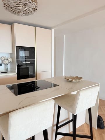 4 makuuhuone Asunto myytävänä paikassa Alicante kaupunki - 745 000 € (Ref: 9285241)