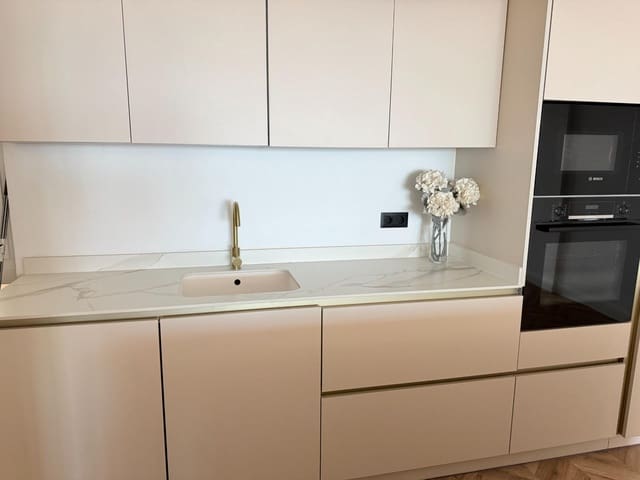 4 makuuhuone Asunto myytävänä paikassa Alicante kaupunki - 745 000 € (Ref: 9285241)