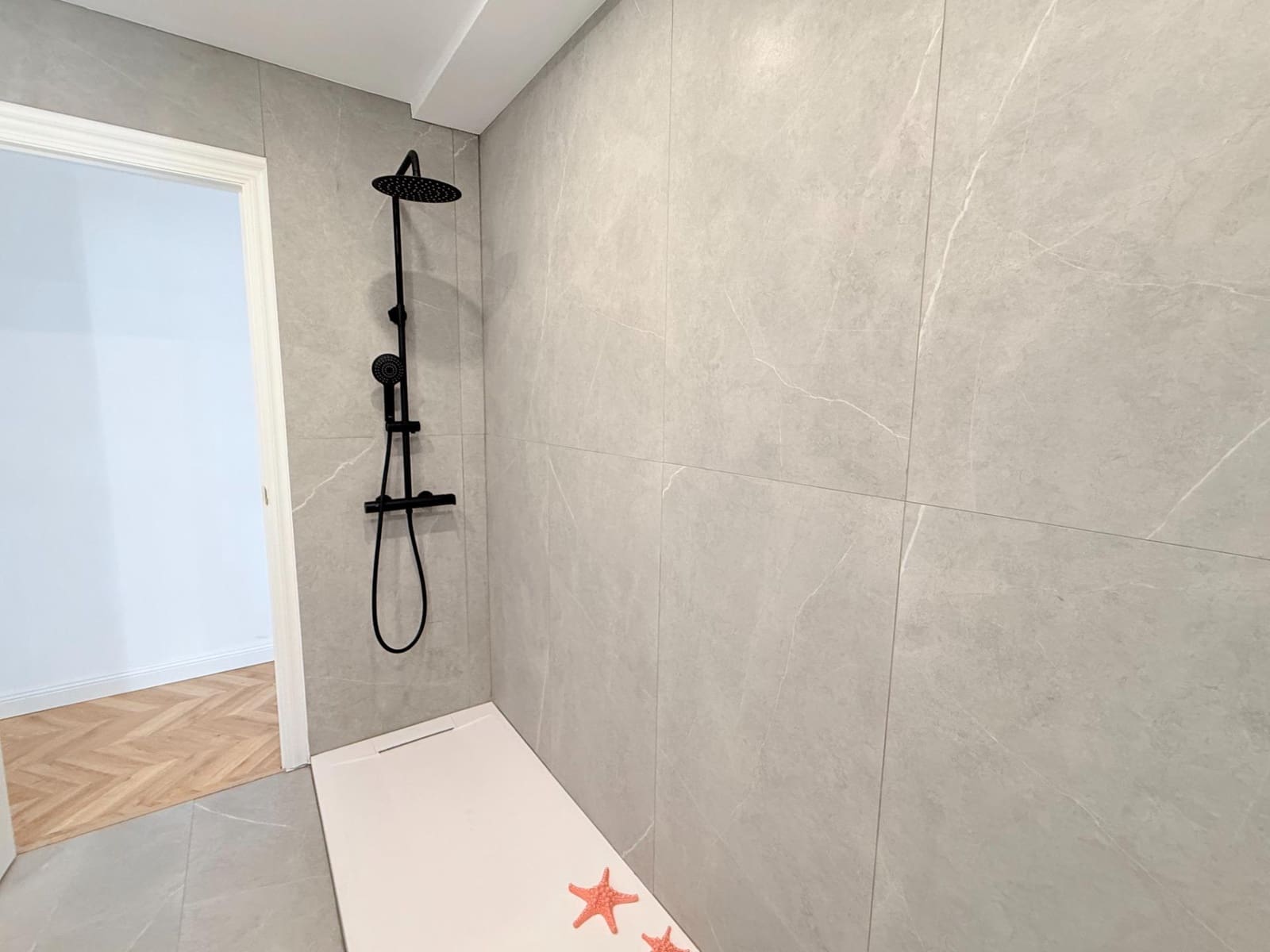 4 makuuhuone Asunto myytävänä paikassa Alicante kaupunki - 745 000 € (Ref: 9285241)