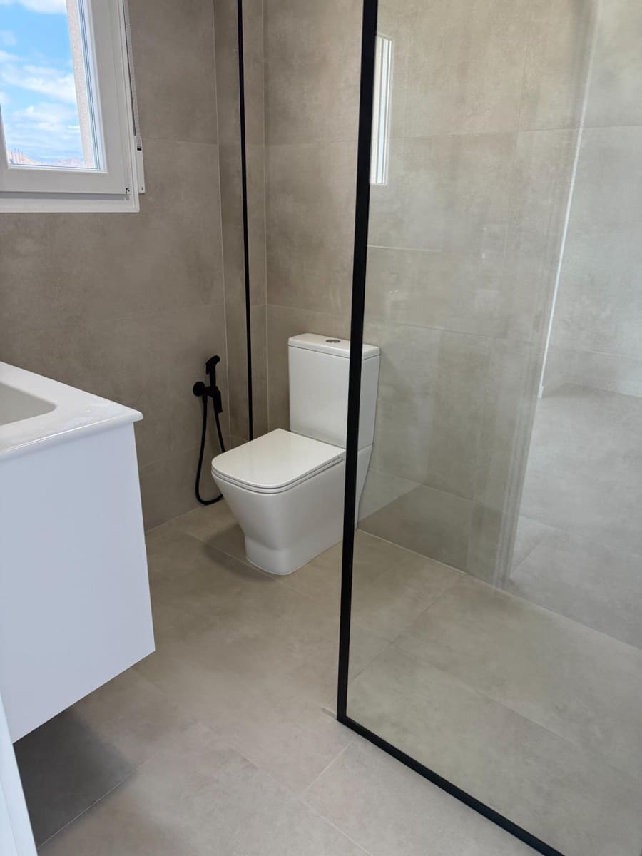 3 soverom Kjedet enebolig til salgs i El Campello med garasje - € 550 000 (Ref: 9344797)