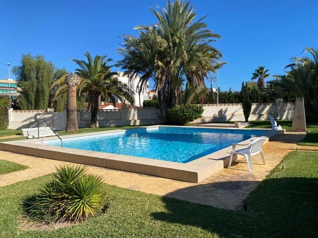 3 slaapkamer Rijtjeshuis te koop in Playa de Muchavista, El Campello met zwembad - € 459.000 (Ref: 9385644)