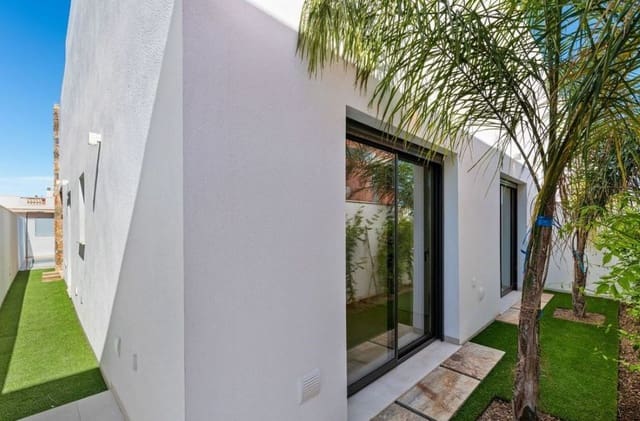 3 slaapkamer Appartement te koop in Pilar de la Horadada met zwembad - € 339.900 (Ref: 9414136)