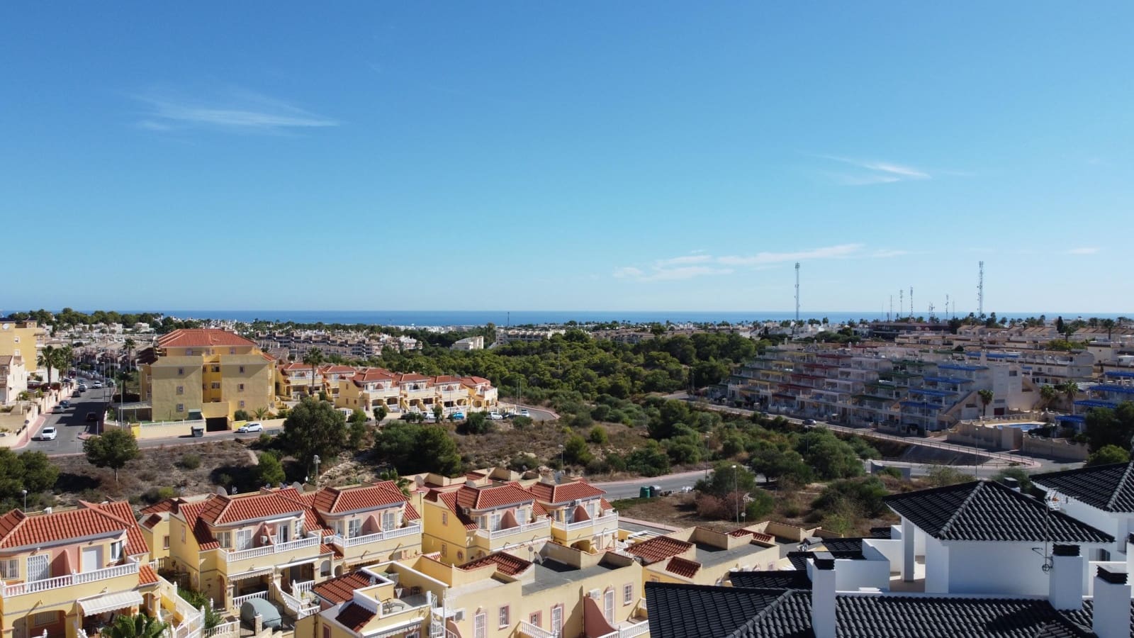 2 Zimmer Apartment zu verkaufen in Orihuela Costa mit Pool - 283.000 € (Ref: 9414139)