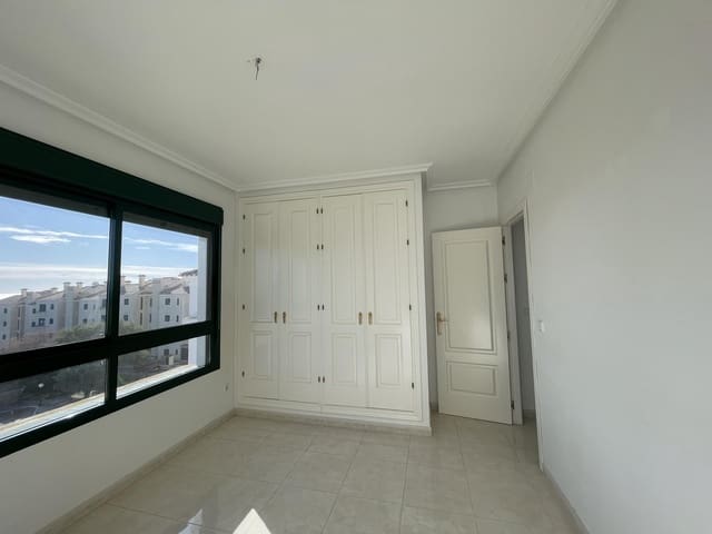 2 quarto Penthouse para venda em Las Filipinas com piscina - 219 400 € (Ref: 9427233)