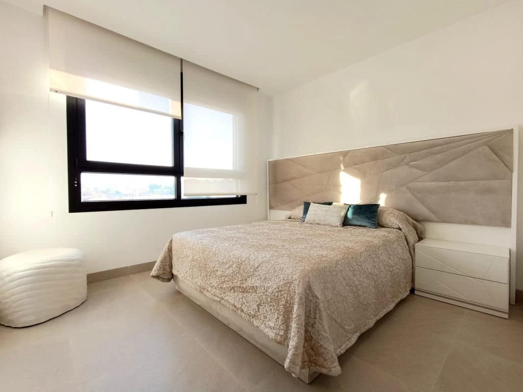 Adosado de 3 habitaciones en Benijófar en venta con piscina - 449.000 € (Ref: 9427242)