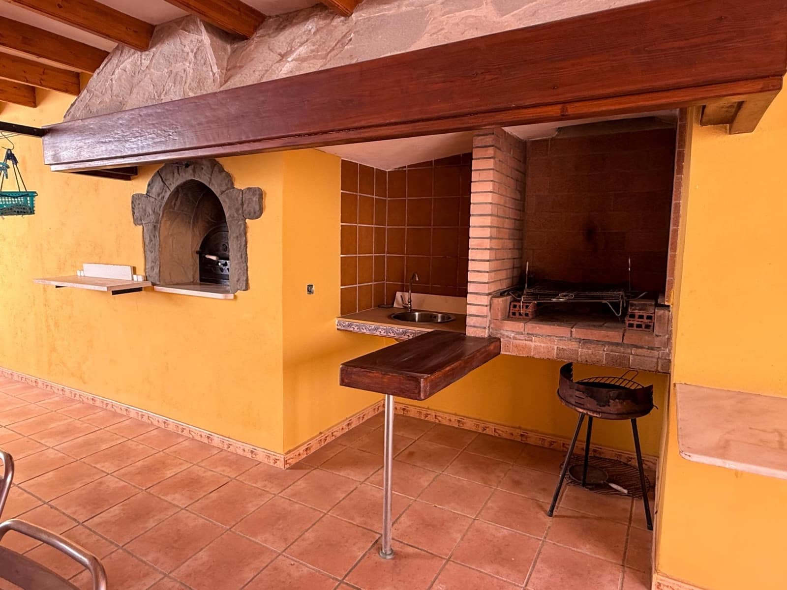 10 bedroom Villa for sale in Rebolledo with pool - € 890,000 (Ref: 9437138)