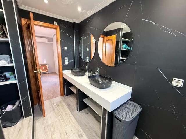 10 makuuhuone Huvila myytävänä paikassa Rebolledo, Alicante kaupunki mukana uima-altaan - 860 000 € (Ref: 9437138)