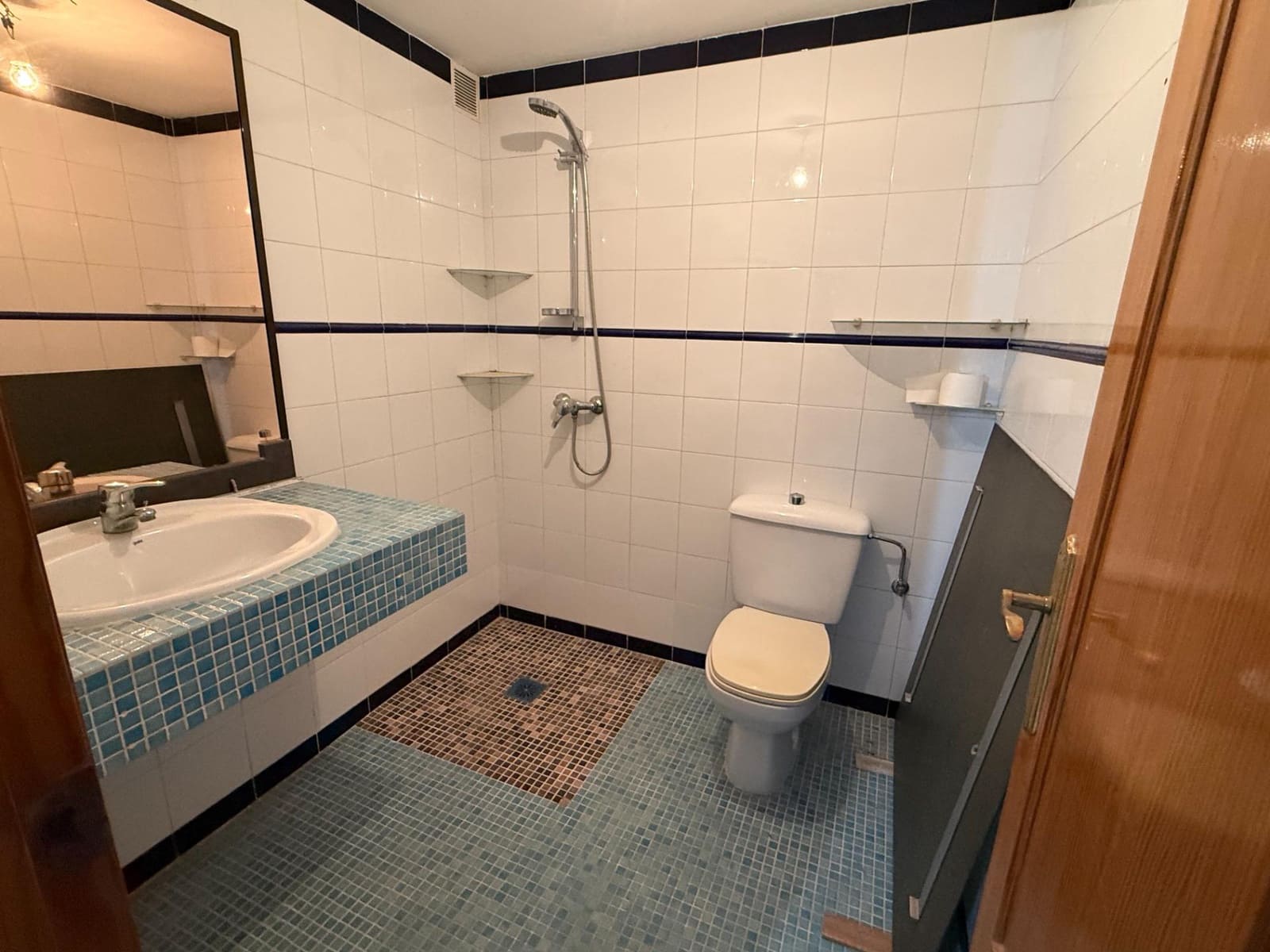 10 soverom Villa til salgs i Rebolledo med svømmebasseng garasje - € 860 000 (Ref: 9437138)