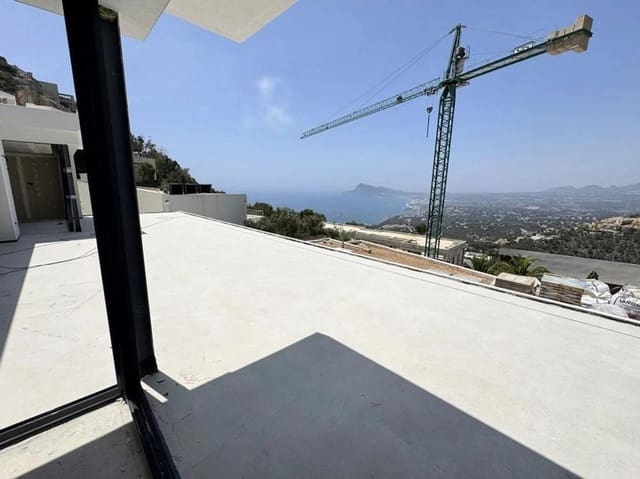 4 bedroom Villa for sale in Altea with pool - € 2,690,000 (Ref: 9470408)