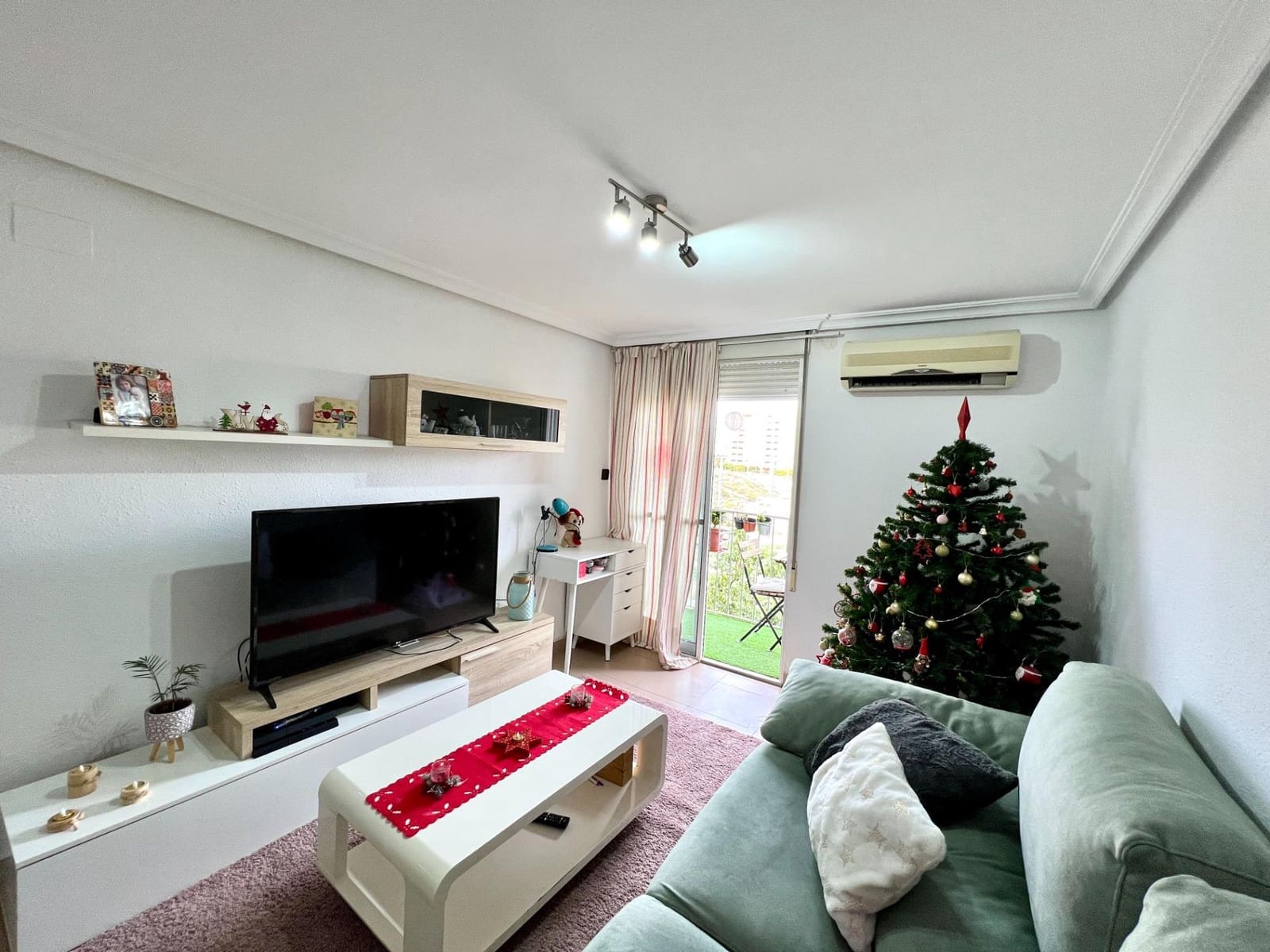 2 bedroom Flat for sale in Alicante / Alacant city - € 136,000 (Ref: 9474221)