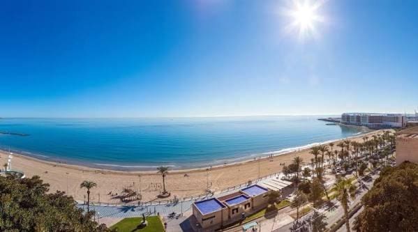 2 soveværelse Lejlighed til salg i Alicante by - € 480.000 (Ref: 9474222)