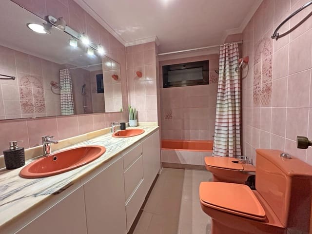 2 soveværelse Lejlighed til salg i Alicante by - € 480.000 (Ref: 9474222)