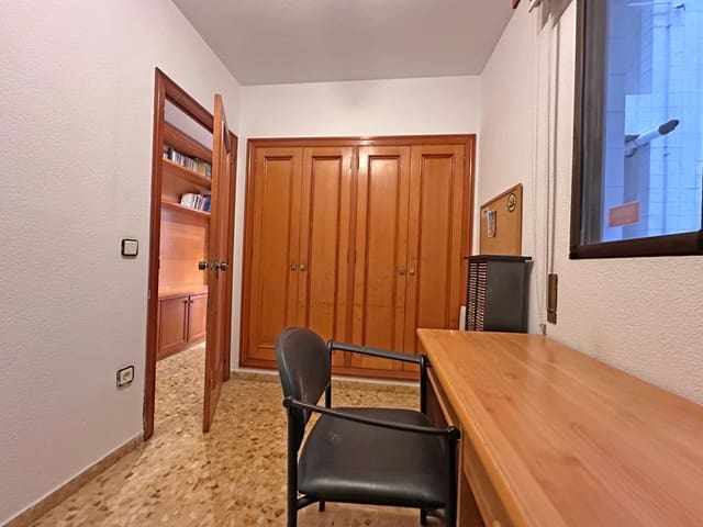2 soveværelse Lejlighed til salg i Alicante by - € 480.000 (Ref: 9474222)