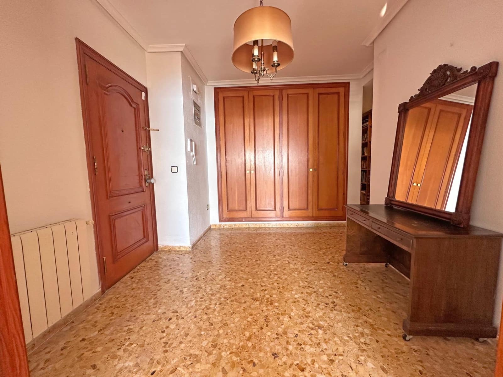 2 slaapkamer Flat te koop in Alicante stad - € 480.000 (Ref: 9474222)