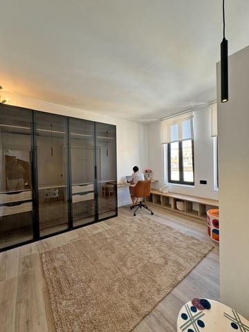 3 soveværelse Penthouse til leje i Mercado, Alicante by - € 2.900 (Ref: 9476122)