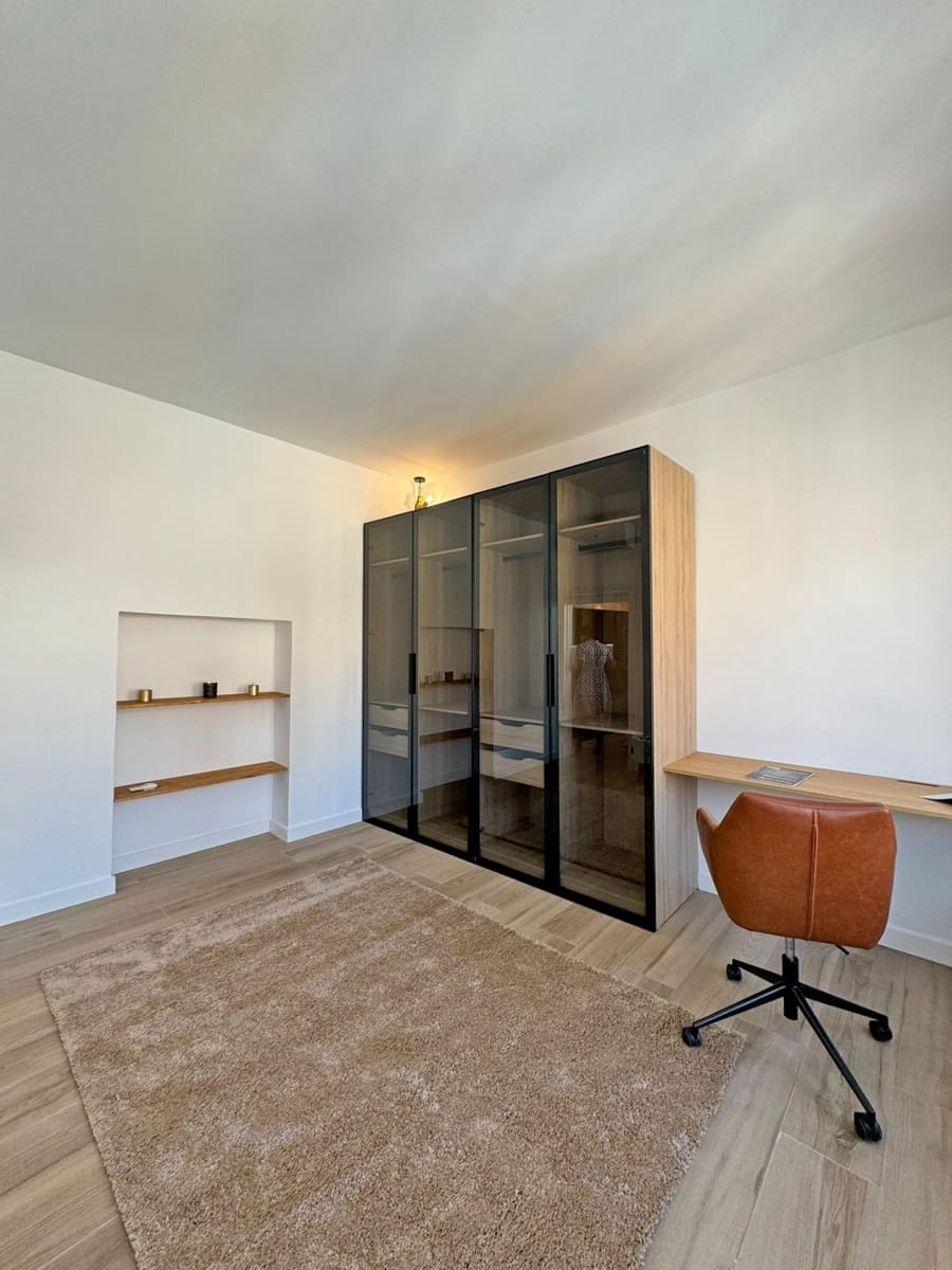 3 bedroom Penthouse for rent in Alicante / Alacant city - € 2,900 (Ref: 9476122)