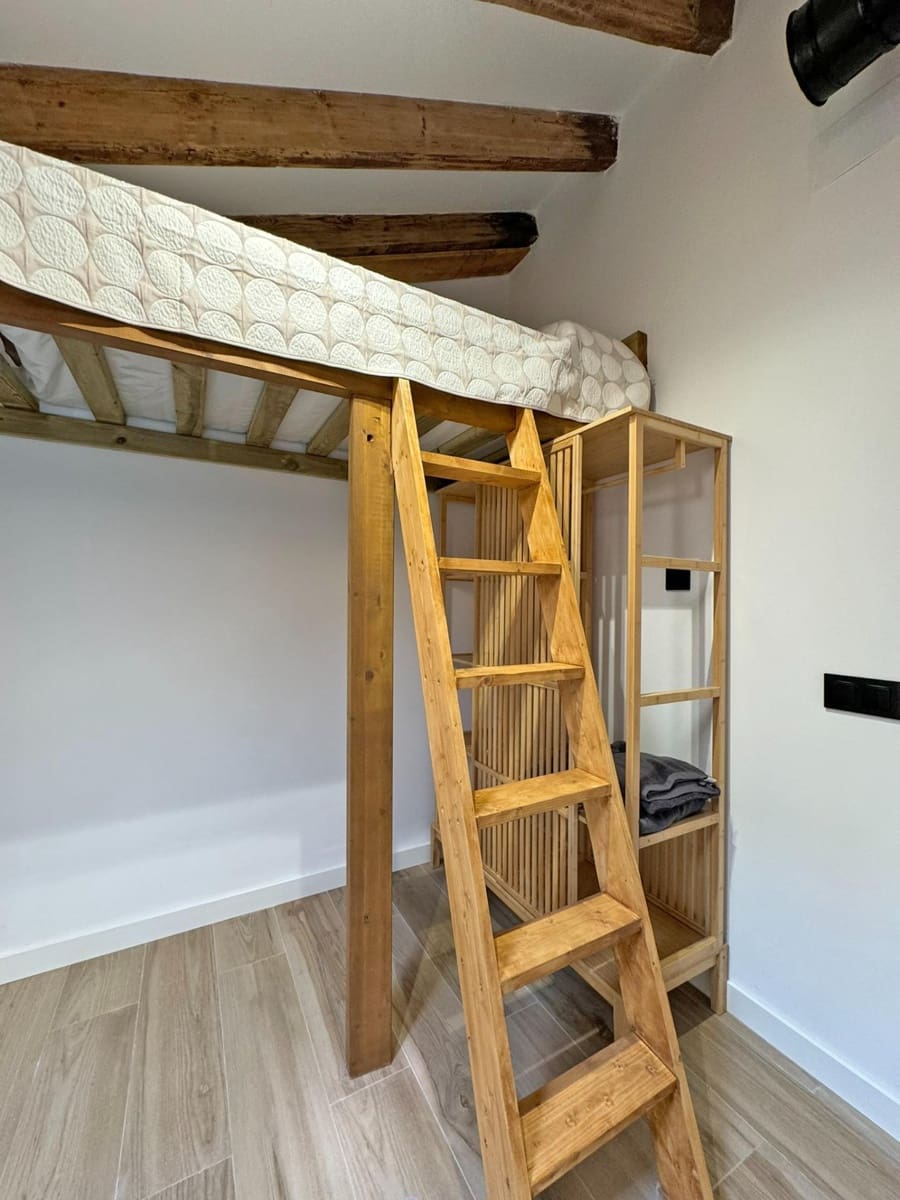 3 bedroom Penthouse for rent in Alicante / Alacant city - € 2,900 (Ref: 9476122)