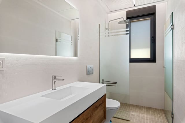 3 quarto Moradia para venda em Campoamor, Orihuela com piscina - 995 000 € (Ref: 9481212)