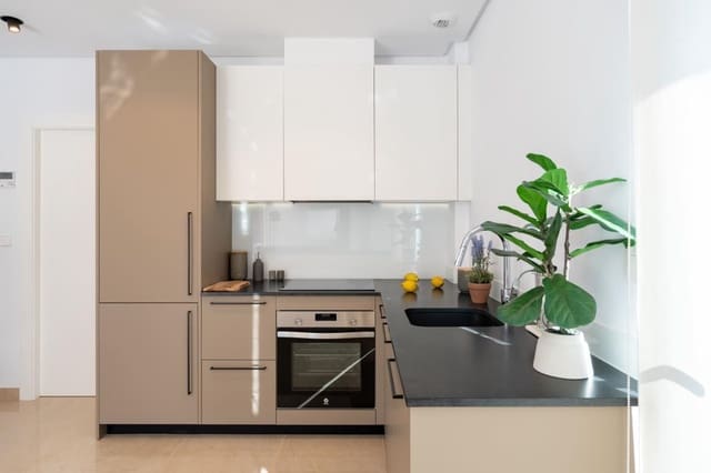 3 slaapkamer Penthouse te koop in El Pinet, Elche / Elx met zwembad - € 459.000 (Ref: 9482061)