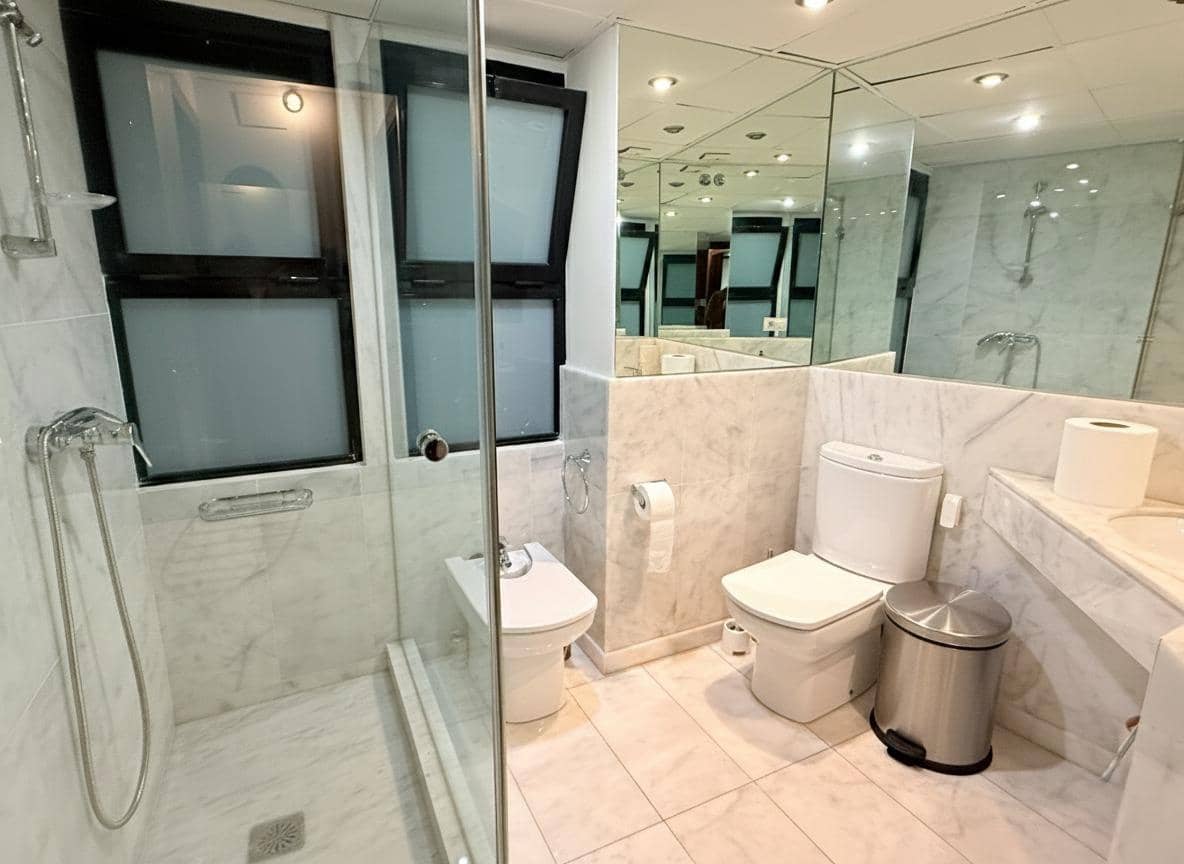 3 makuuhuone Asunto myytävänä paikassa Alicante kaupunki - 330 000 € (Ref: 9548265)