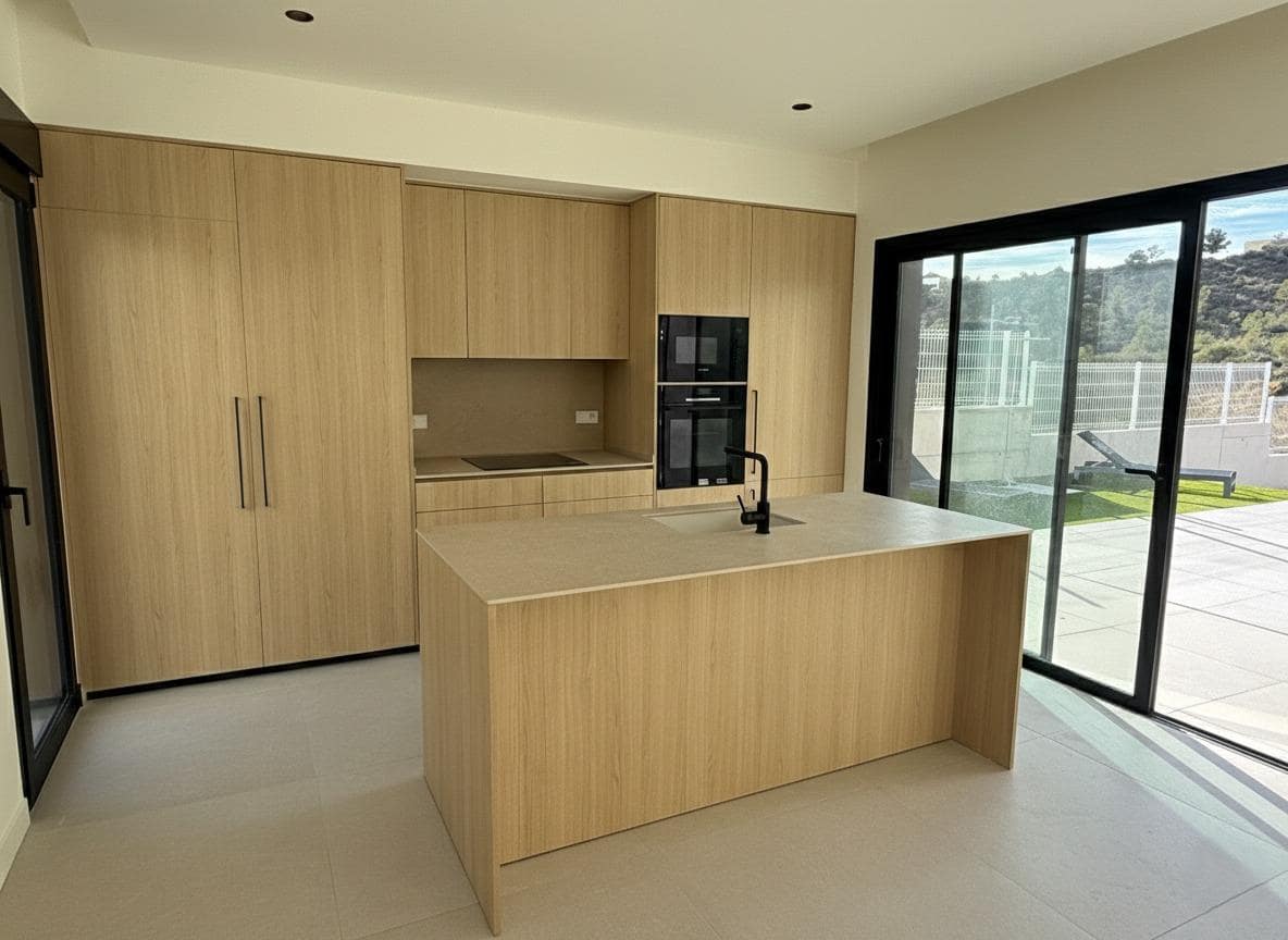 3 quarto Moradia para venda em Finestrat com piscina - 850 000 € (Ref: 9571214)