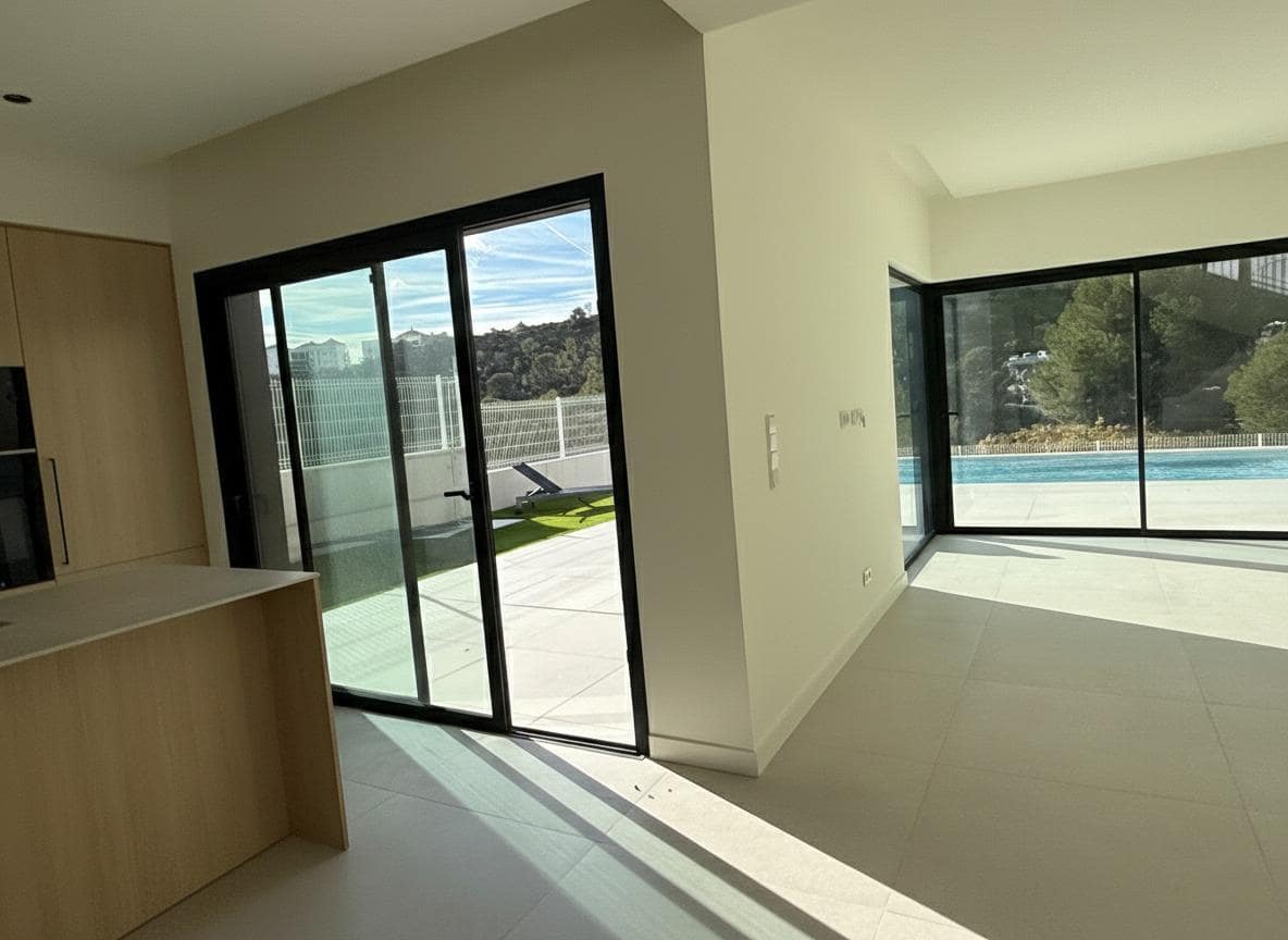 3 quarto Moradia para venda em Finestrat com piscina - 850 000 € (Ref: 9571214)