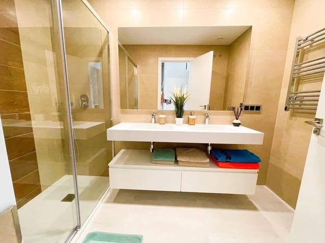 2 soveværelse Lejlighed til salg i Poniente, Benidorm - € 595.000 (Ref: 9591346)