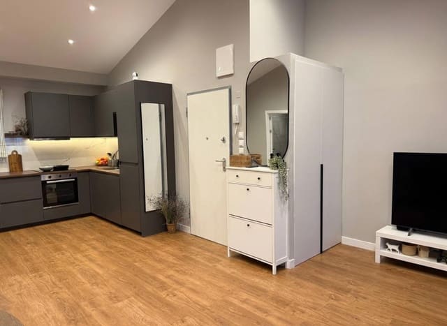 2 sovrum Lägenhet till salu i Alicante stad - 250 000 € (Ref: 9608110)