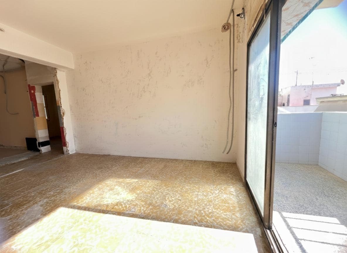 Piso de 4 habitaciones en Alicante / Alacant ciudad en venta - 178.000 € (Ref: 9611575)