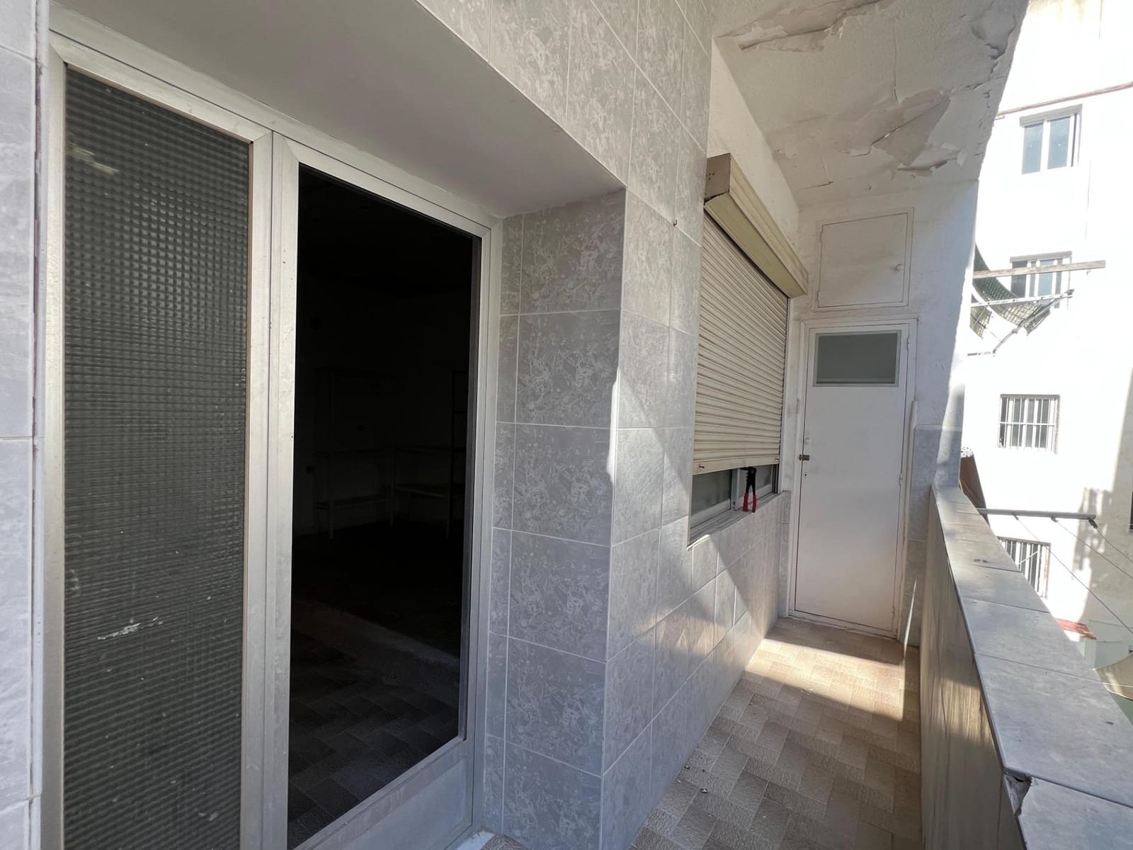Piso de 4 habitaciones en Alicante / Alacant ciudad en venta - 178.000 € (Ref: 9611575)