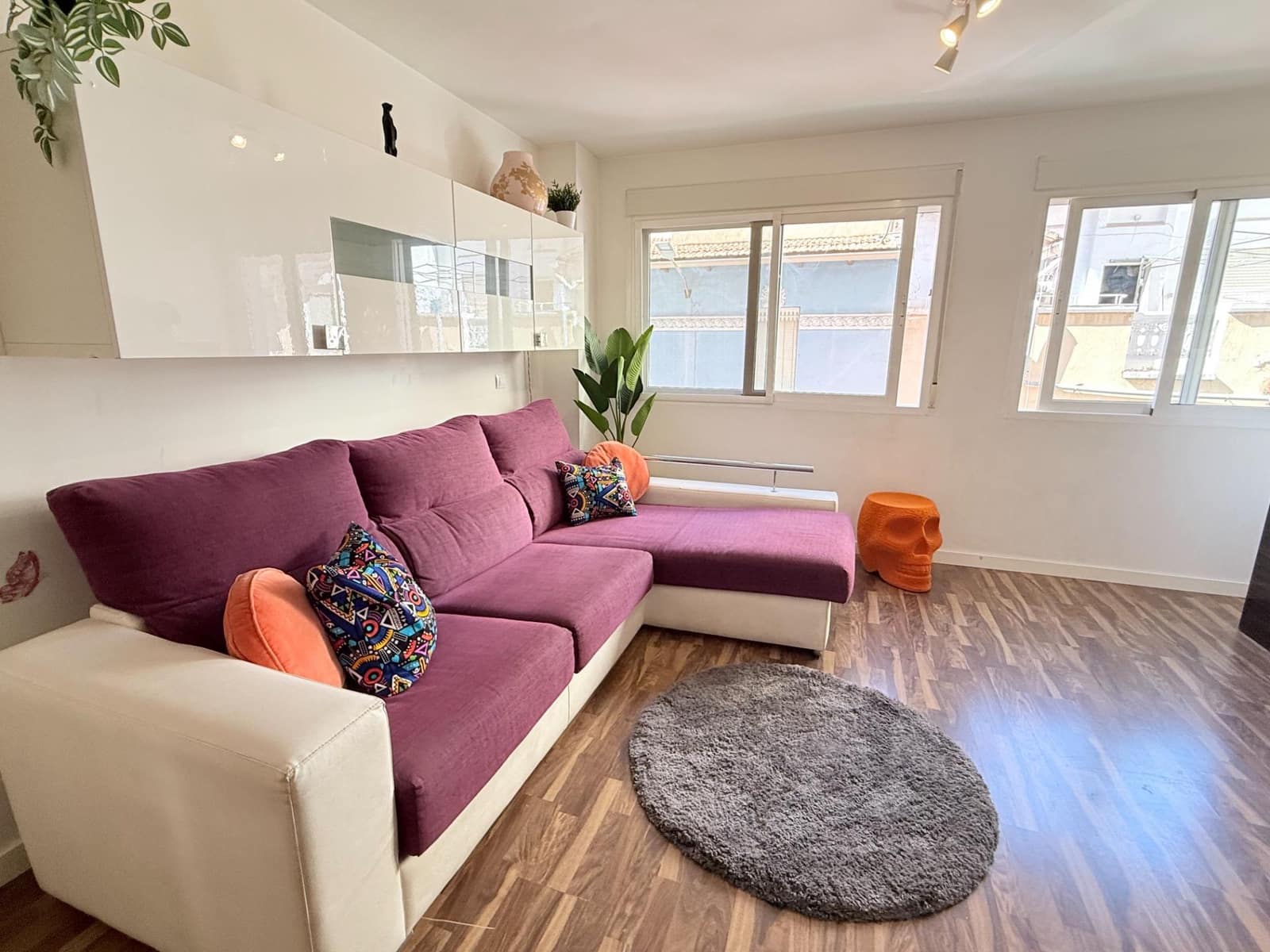 2 bedroom Flat for sale in Alicante / Alacant city - € 180,000 (Ref: 9619281)