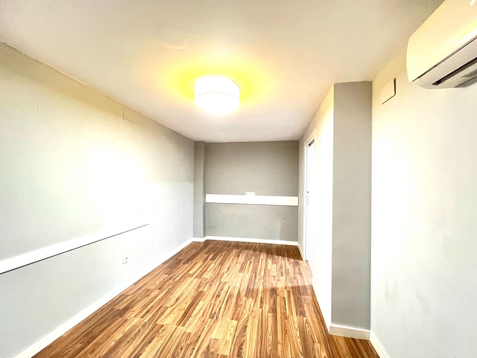 2 sovrum Kommersiell till salu i Alicante stad - 239 000 € (Ref: 9745290)