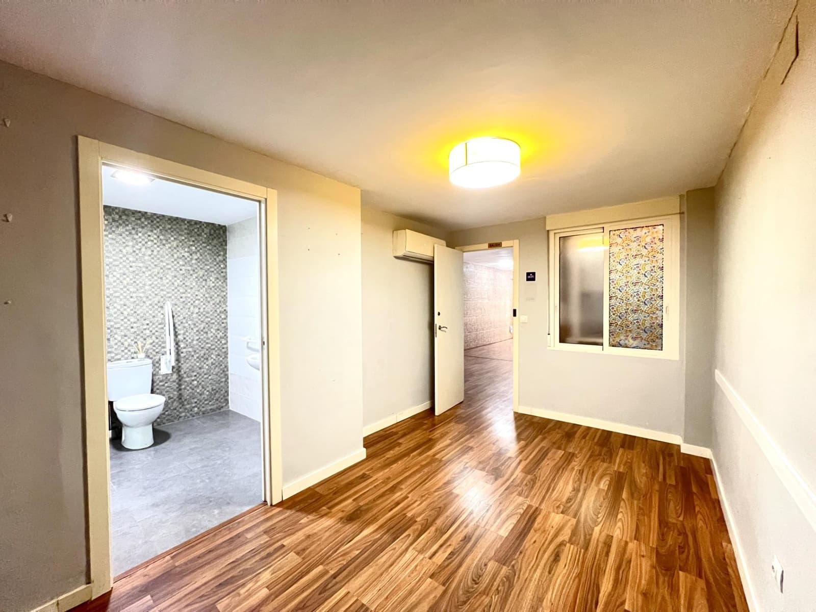 2 sovrum Kommersiell till salu i Alicante stad - 239 000 € (Ref: 9745290)