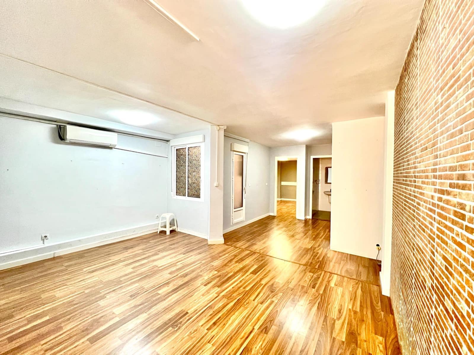 2 sovrum Kommersiell till salu i Alicante stad - 239 000 € (Ref: 9745290)