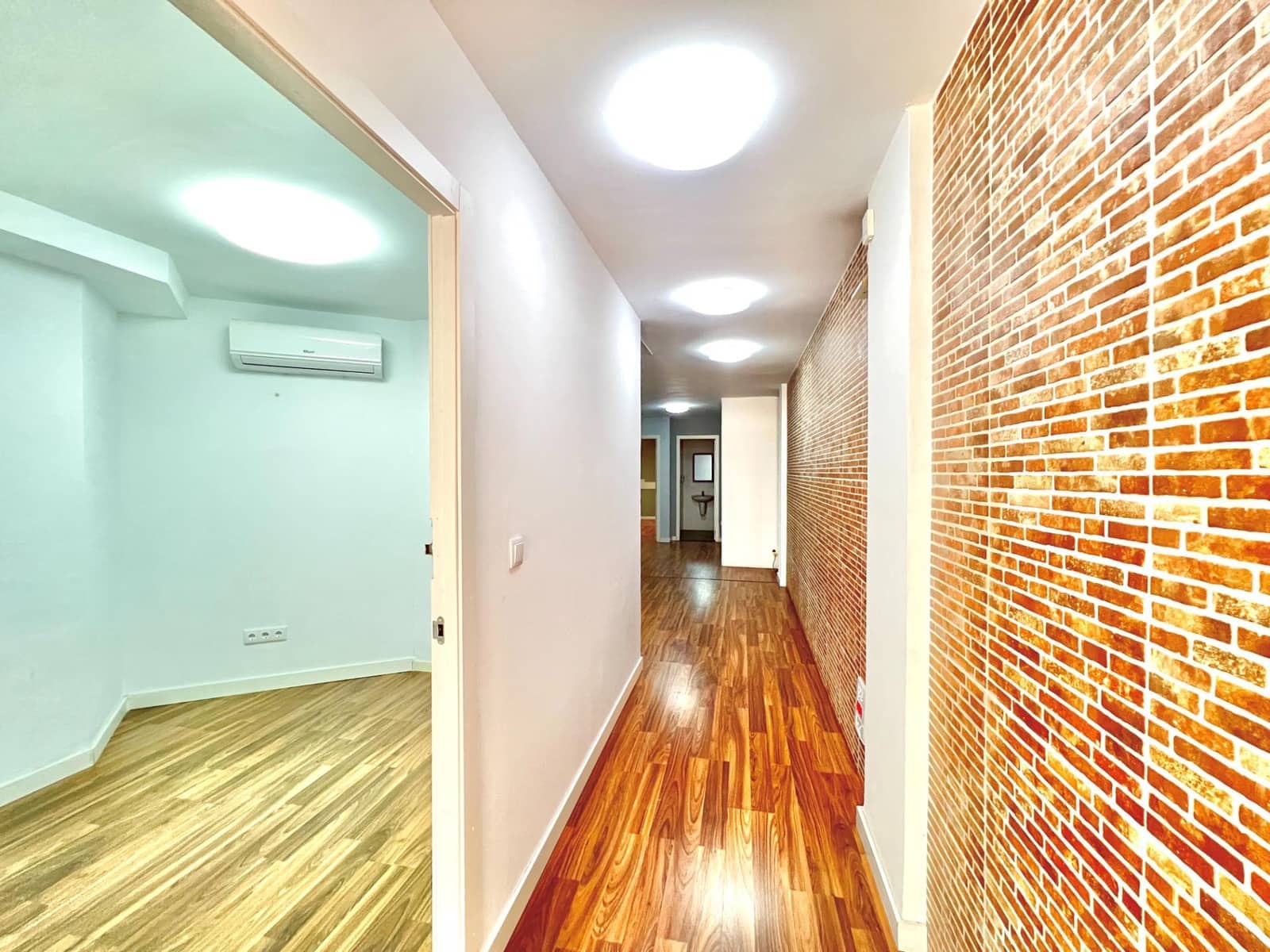 2 sovrum Kommersiell till salu i Alicante stad - 239 000 € (Ref: 9745290)