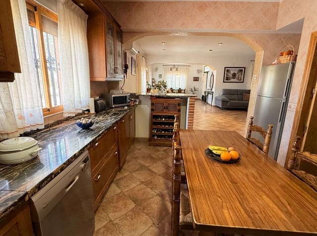 Finca/Casa Rural de 5 habitaciones en Novelda en venta con piscina garaje - 529.000 € (Ref: 9745291)
