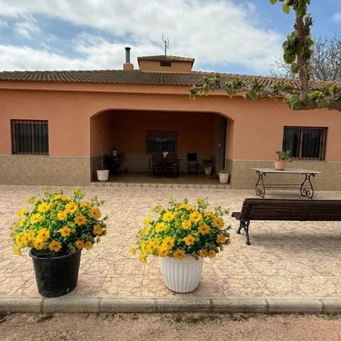 Finca/Casa Rural de 5 habitaciones en Novelda en venta con piscina garaje - 529.000 € (Ref: 9745291)