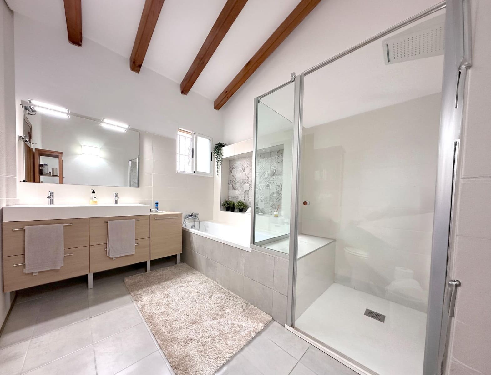 5 Zimmer Villa zu verkaufen in Catral mit Pool - 975.000 € (Ref: 9745292)