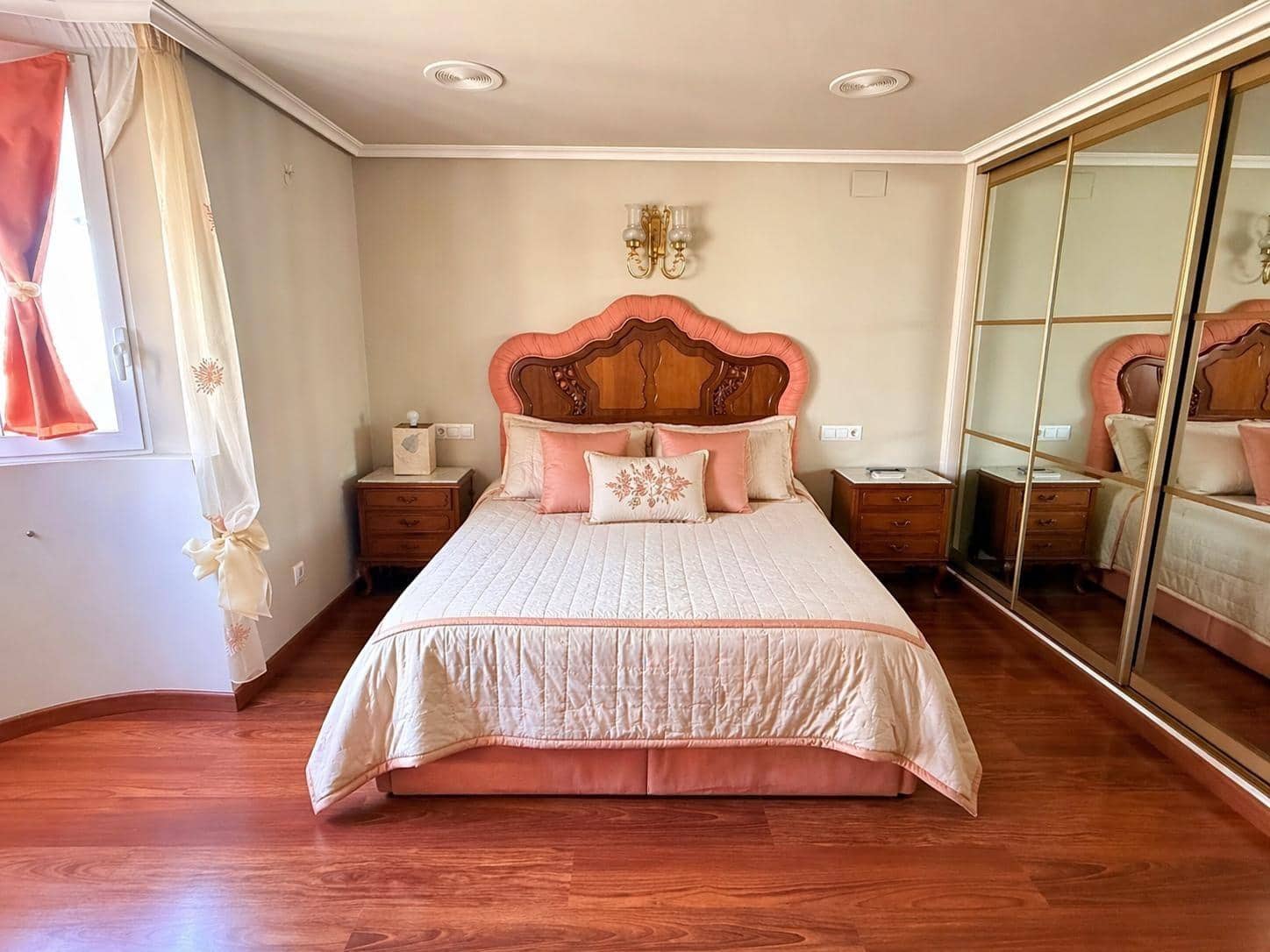 Piso de 1 habitación en Alicante / Alacant ciudad en venta con piscina - 365.000 € (Ref: 9833694)