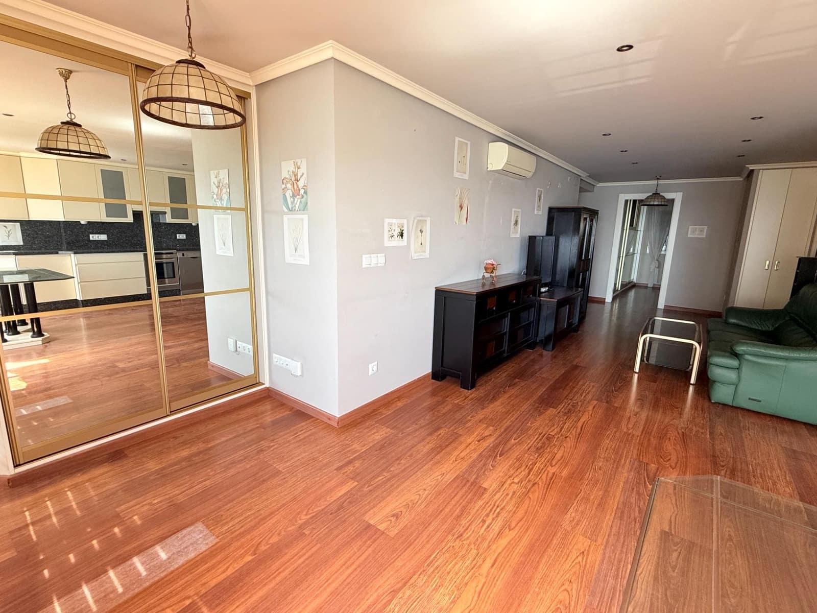 Piso de 1 habitación en Alicante / Alacant ciudad en venta con piscina - 365.000 € (Ref: 9833694)